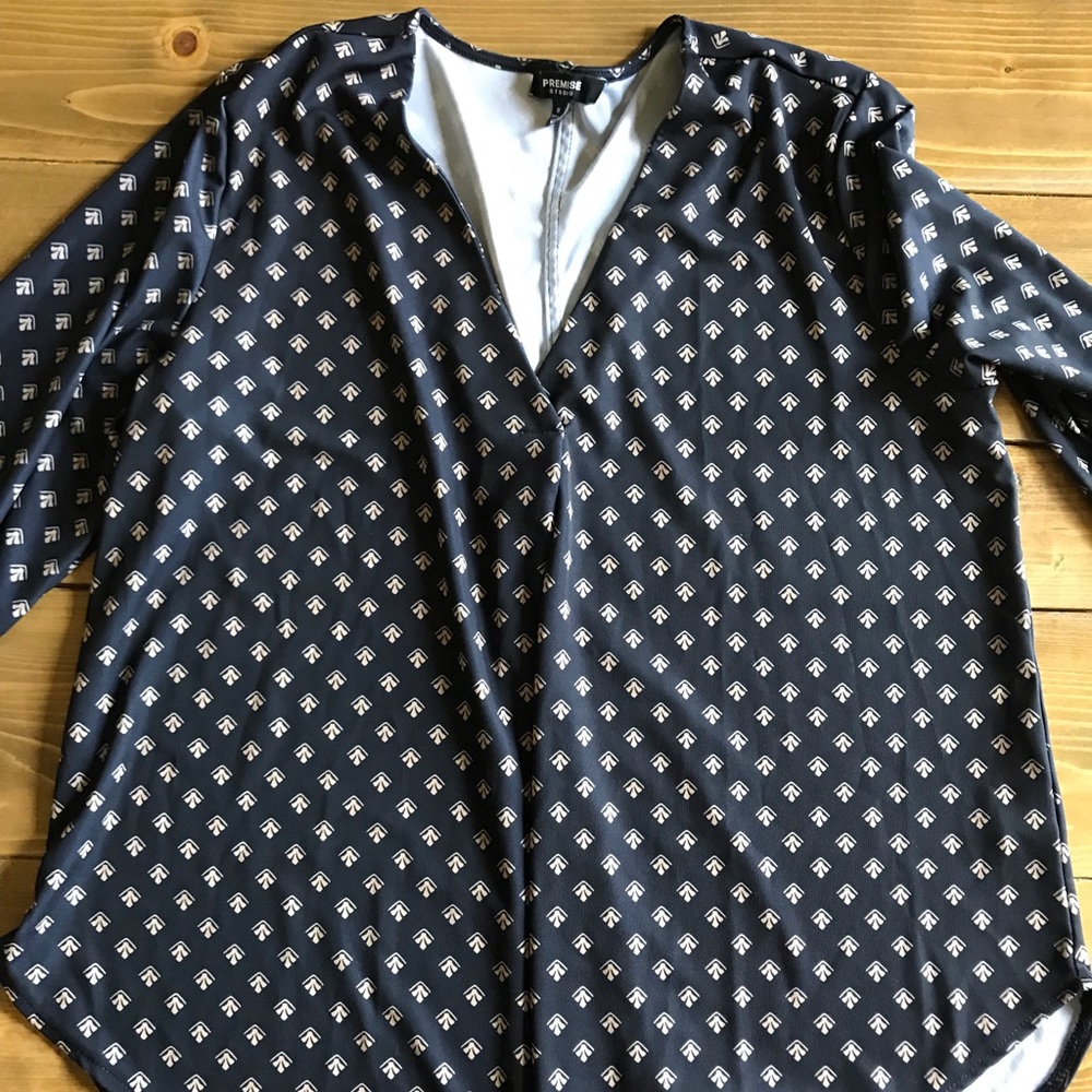 Premise long sleeve blouse